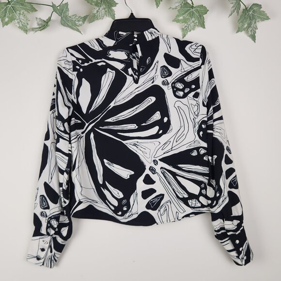 Cupcakes and Cashmere Size XS Black White Artsy Long Sleeve Mock Neck Top Blouse - Picture 3 of 8